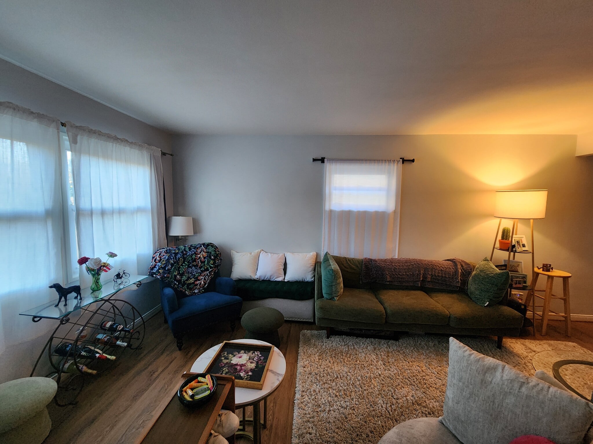 Living room from side - 532 Rosecrans Ave