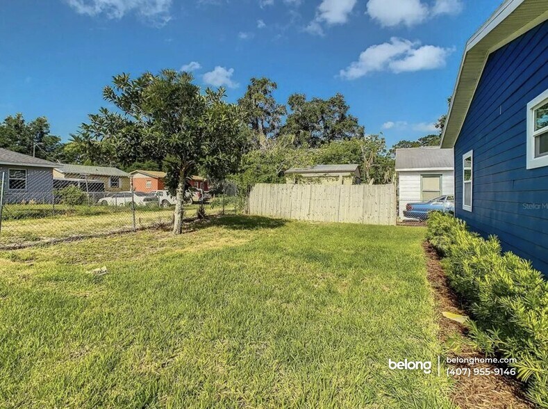 Building Photo - 115 Redding St