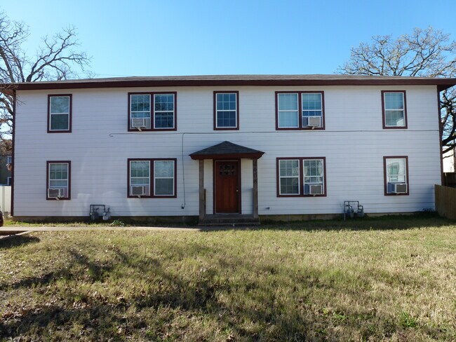 Primary Photo - 4408 aspen st