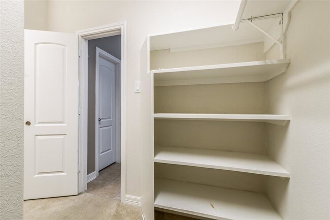 Building Photo - 9964 Ash Creek Ct