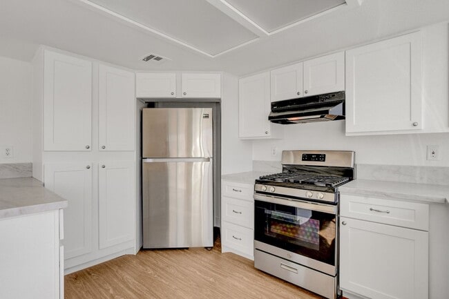 Building Photo - Remodeled 4 Bedroom Home in 89123