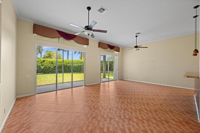 Building Photo - 9819 Mantova Dr