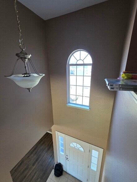 Building Photo - 713 Presscott St