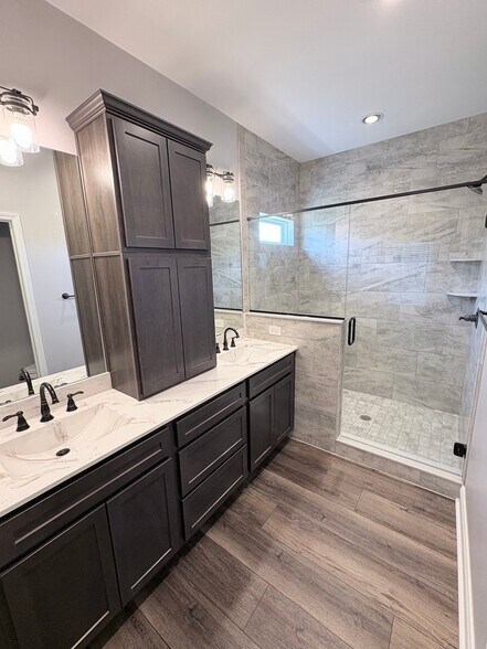 Building Photo - 2883 Alden Glenn Ct