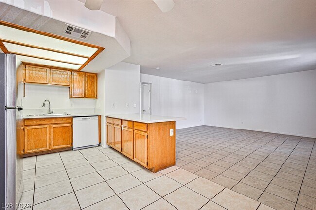 Building Photo - 8410 Eldora Ave