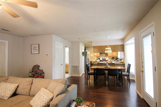 Building Photo - 1537 Yaggi Dr