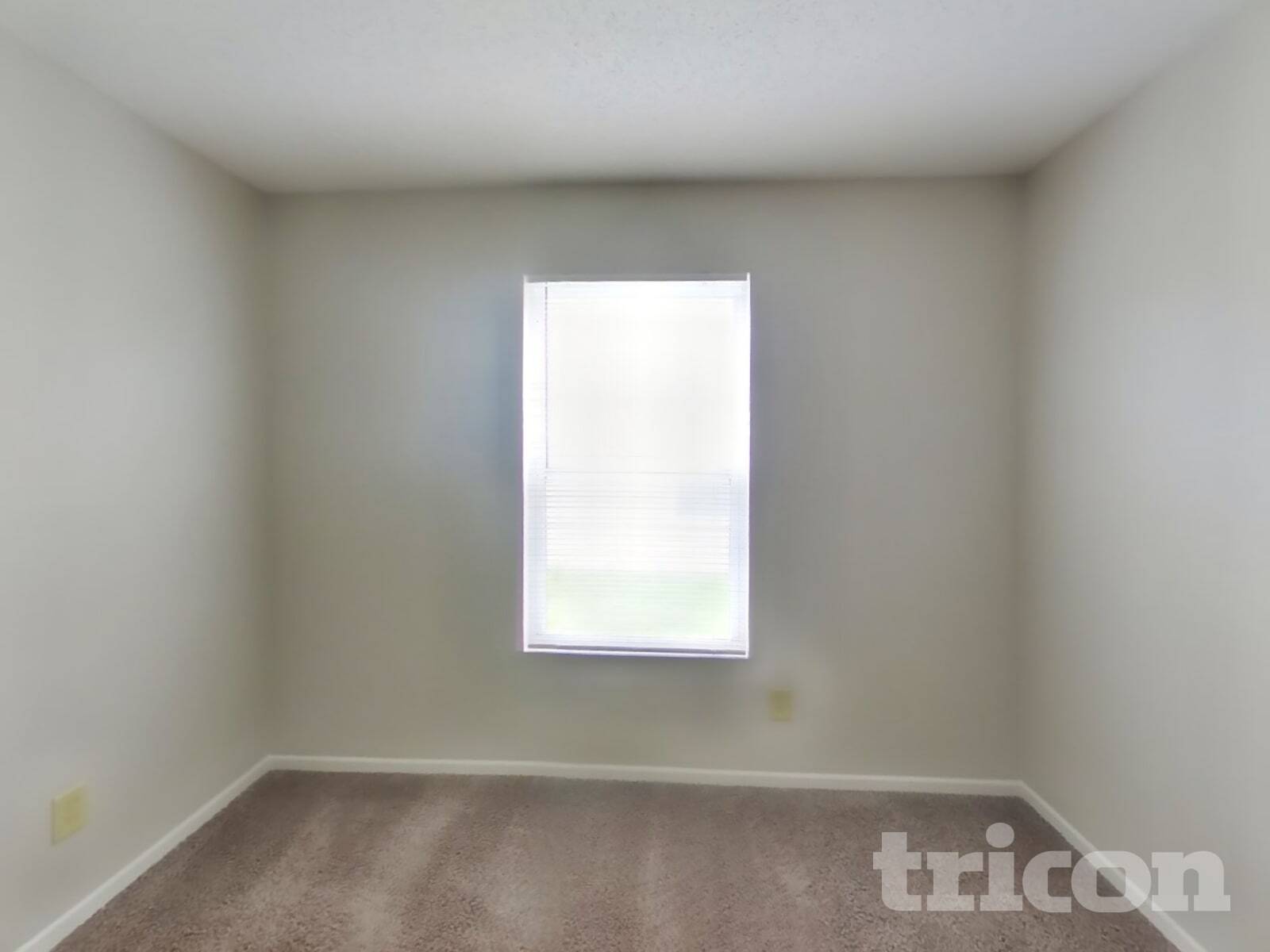 Building Photo - 8643 Hopewell Ct