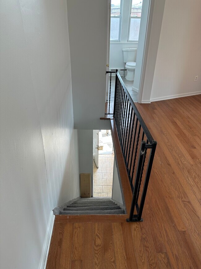 Building Photo - 909 W Moyamensing Ave