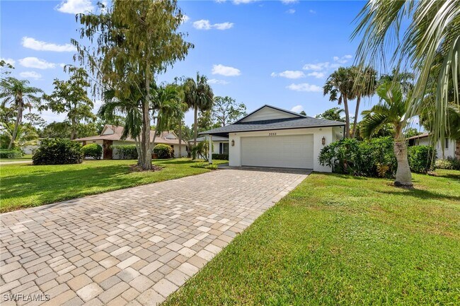 Building Photo - 3055 Round Table Ct