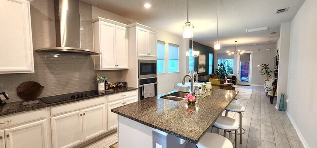 Building Photo - 14143 Centerline Dr