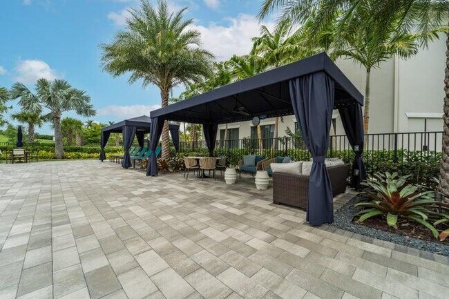 Building Photo - 12832 Veneto Springs Dr