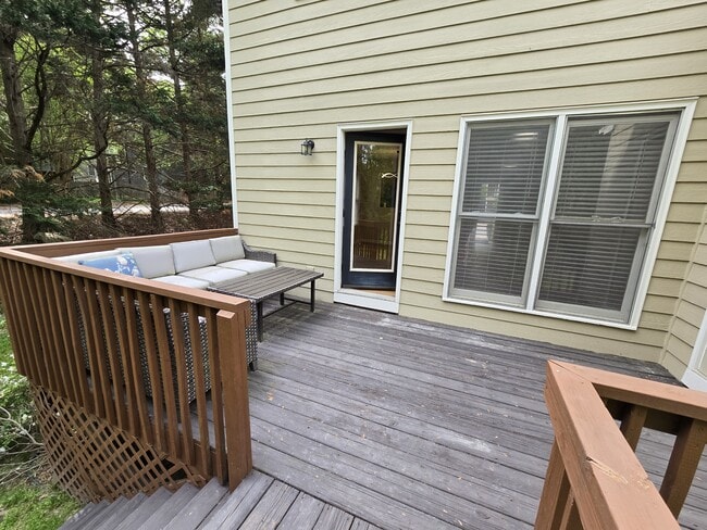 Building Photo - 1500 Oakland Hills Way