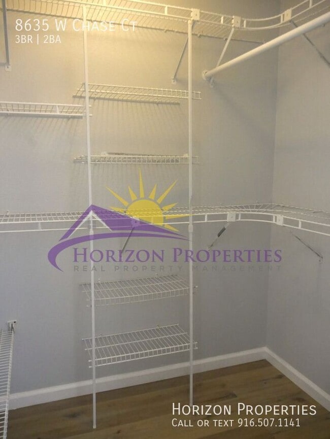 Building Photo - 8635 W Chase Ct