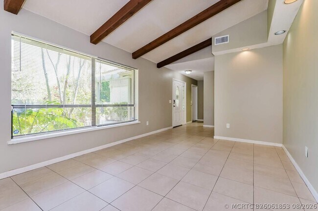 Building Photo - 1901 Shower Tree Way