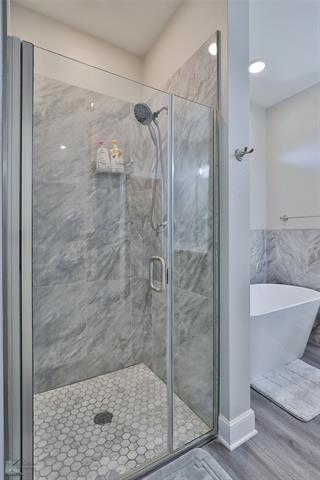 Building Photo - 5433 Fallbrook Dr