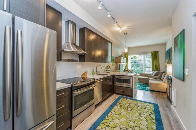 Building Photo - VIK Condominiums - 1 bedroom