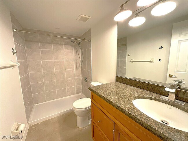 Building Photo - 3002 Sandpiper Bay Cir