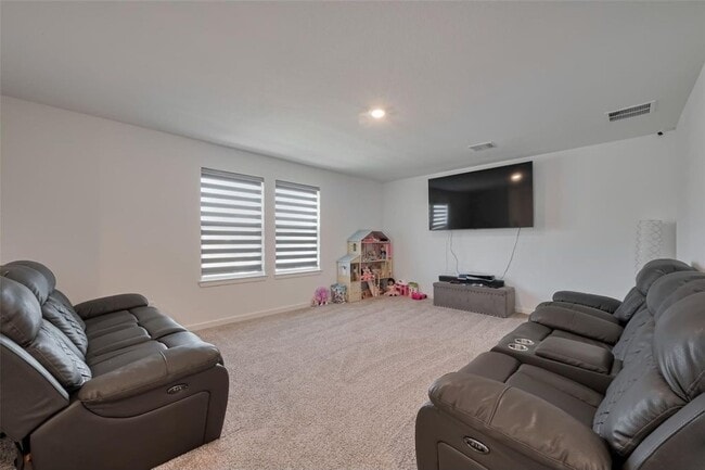 Building Photo - 21611 Shadowbrook Birch Dr