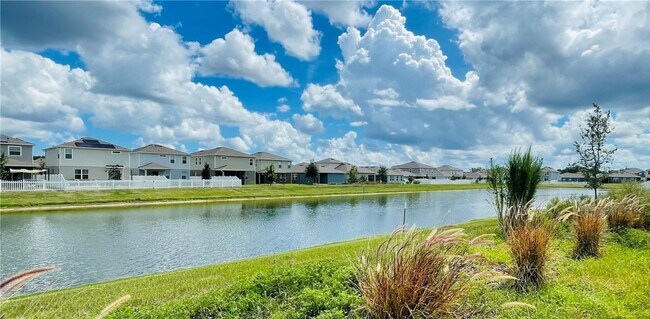 Building Photo - Beautiful 3BR/3BA Home in Creekside