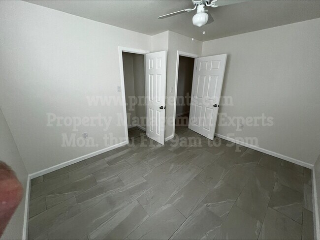 Building Photo - 2206 Buena Vista Ave