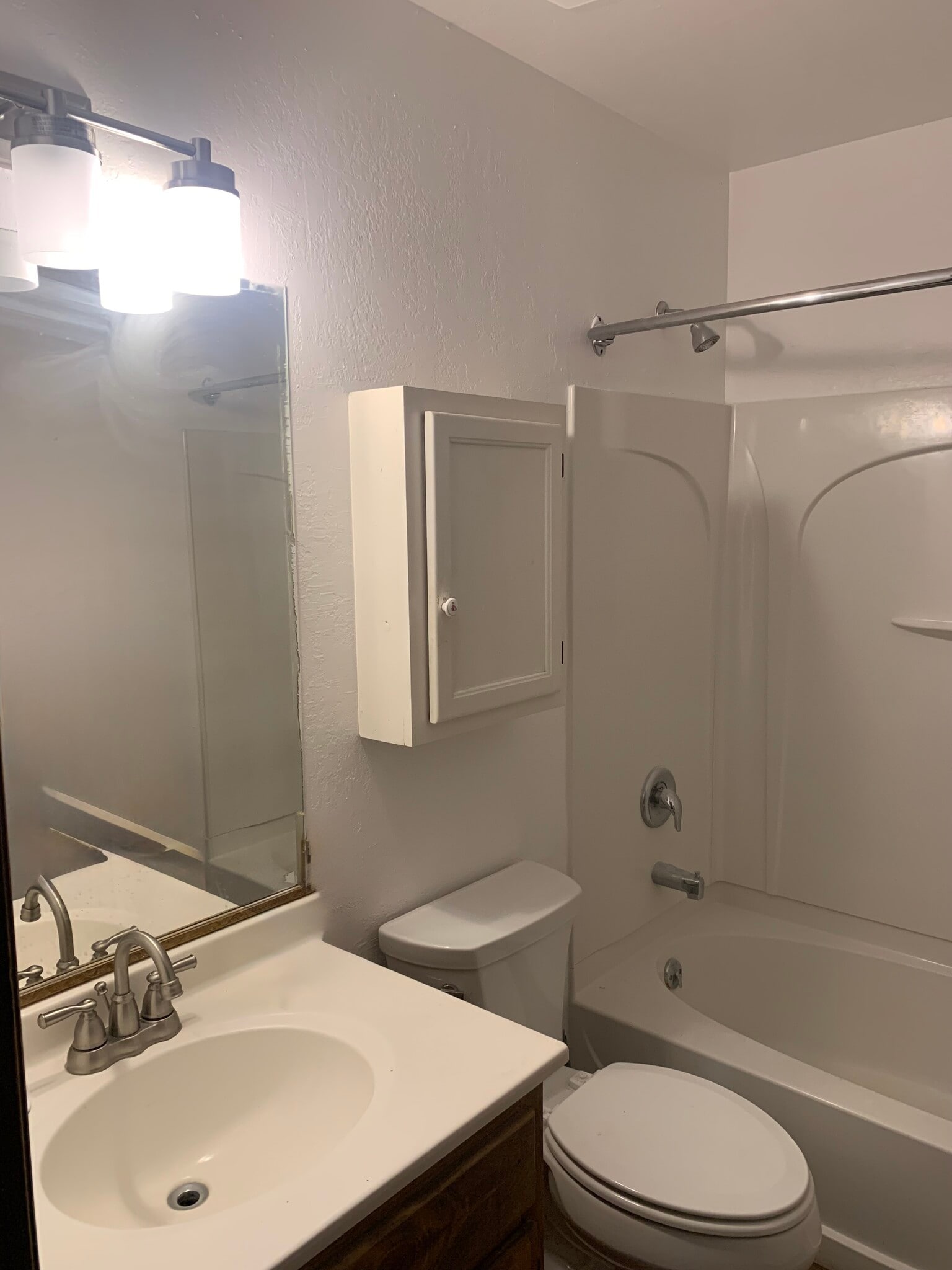 Bathroom - 805 N Austin St