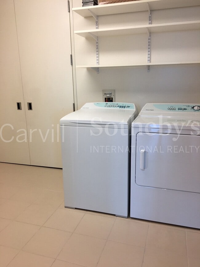 Building Photo - Hokua - 2 bedroom, 2 bath with beautiful ocean views