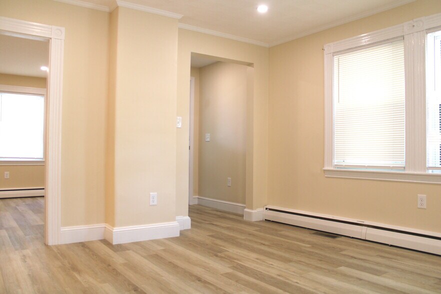 Building Photo - 11 Central Ave