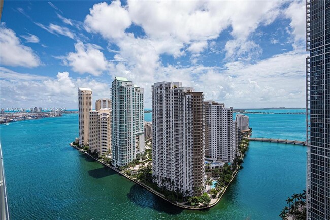 Building Photo - 300 Biscayne Blvd Way