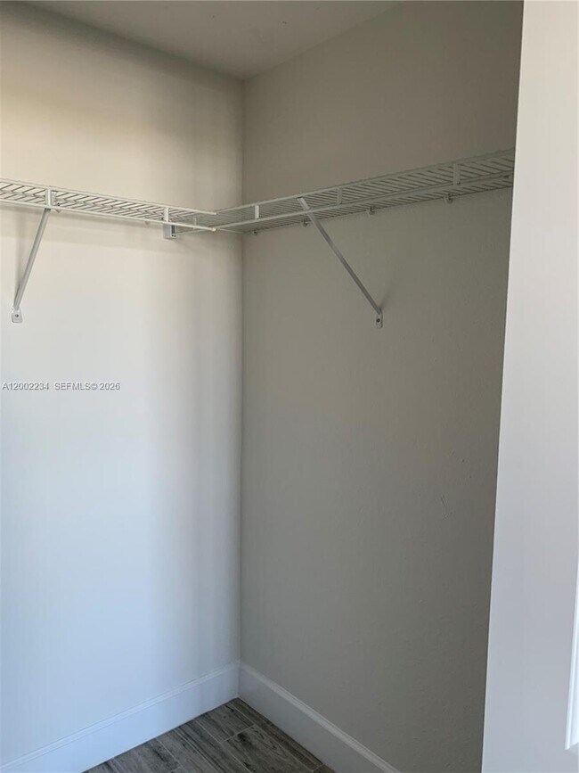 Building Photo - 1830 Radius Dr