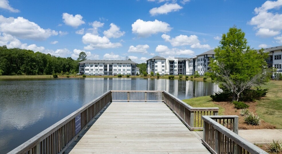 Building Photo - The Crossings at Pooler