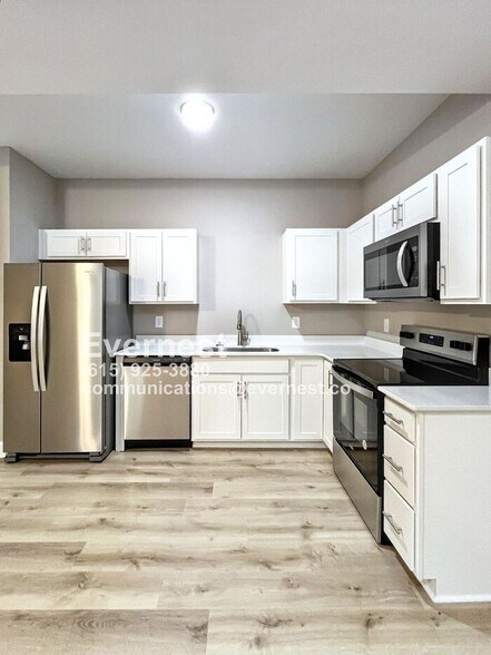 Building Photo - 3385 Polly Dr