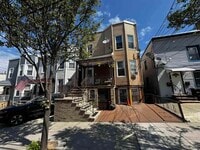 Building Photo - 816 19th St