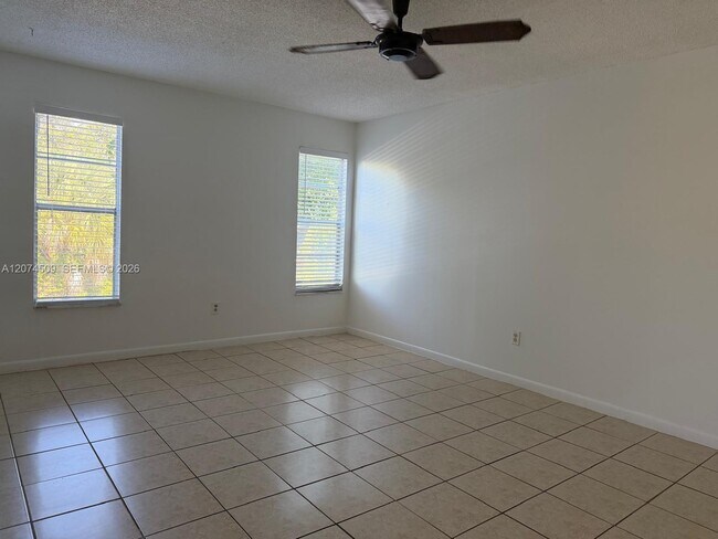 Building Photo - 2800 NW 56th Ave
