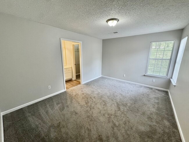 Building Photo - 3755 Schanna Dr