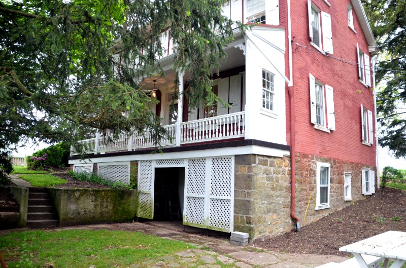 Building Photo - 27 Shartlesville Rd