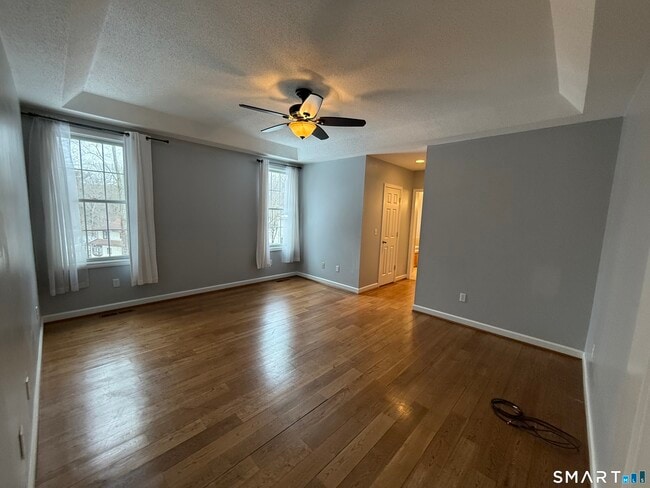 Building Photo - 104 Valley View Rd