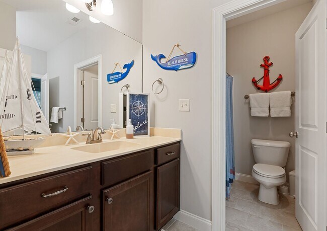 Building Photo - Splendid 4-bedroom, 3-bathroom Harrison Pond home in Pittsboro-- SWIMMING POOL!