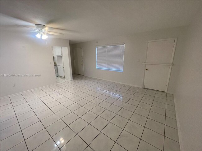 Building Photo - 3881 W Flagler St
