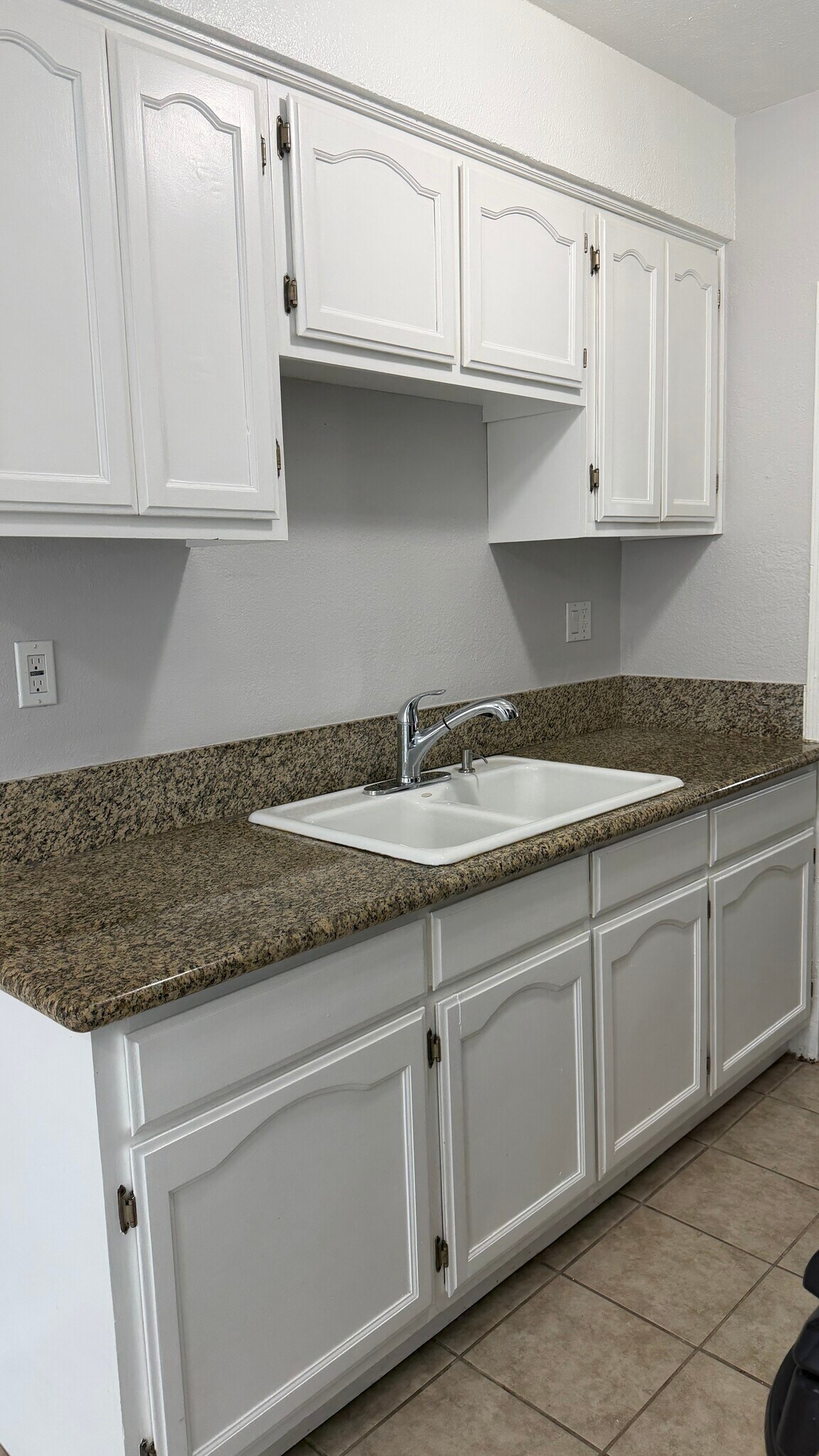 Building Photo - 5169 Pickford St