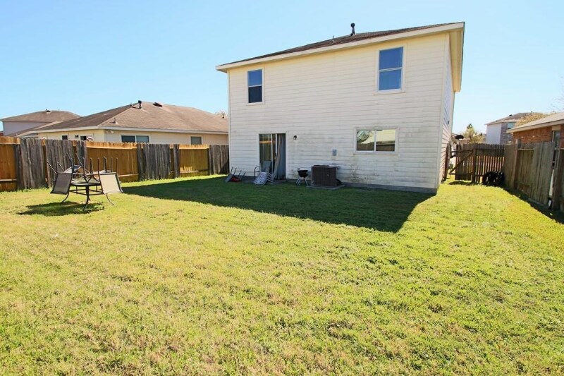 Building Photo - 7234 Leafwind Dr