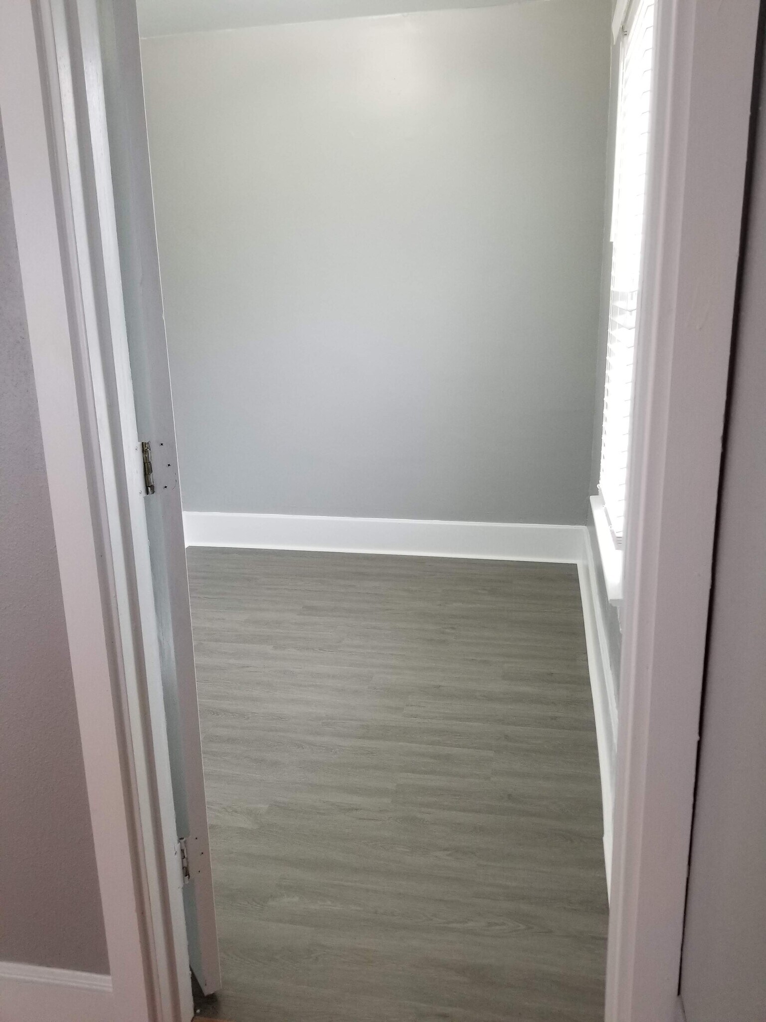 office - 2208 27th Ave S
