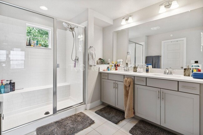 Building Photo - 8890 Yates Dr