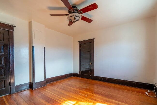 Building Photo - Stunning 1910 Historic Home