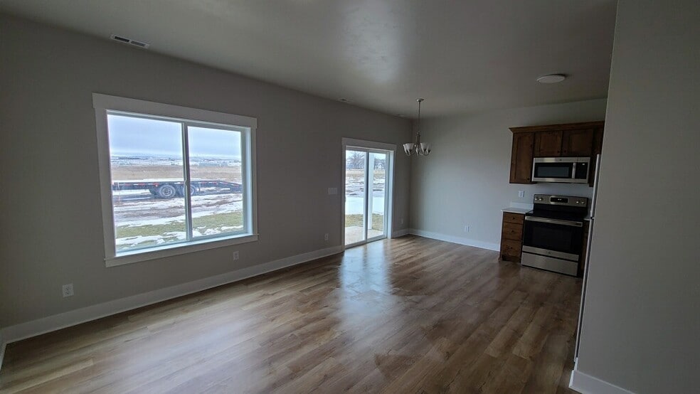 Building Photo - 109 Hillcrest Ave