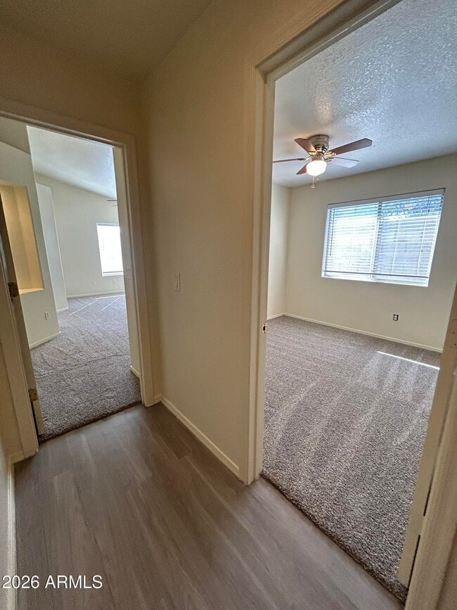 Building Photo - 51 N Del Pueblo Pl