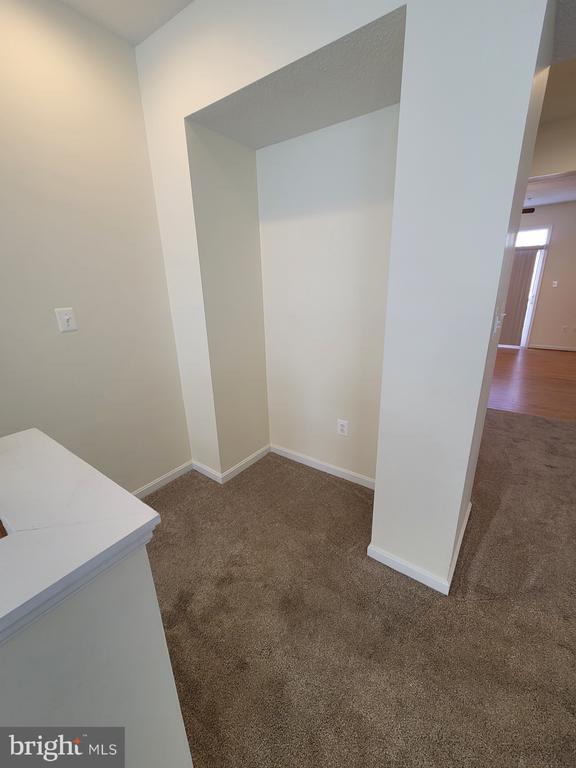 Building Photo - 303 Edelen Station Pl