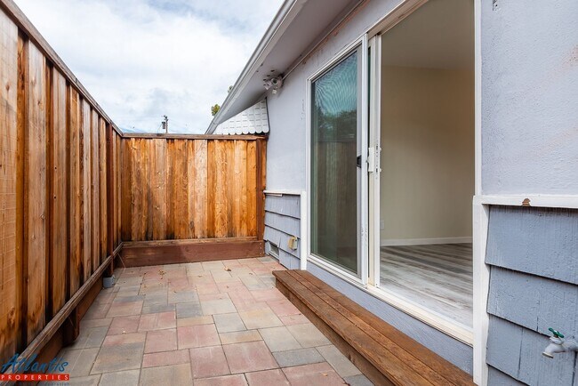 Building Photo - 507-511 Madison Ave