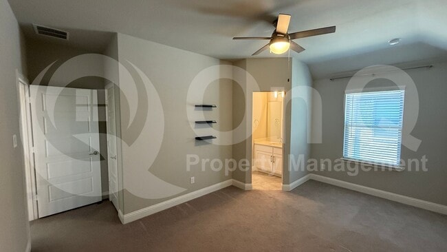 Building Photo - 3508 Covedale Blvd