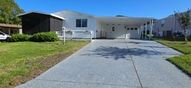 Building Photo - 1715 Pebble Beach Ln