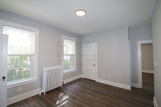 Building Photo - 285 Richards Ave